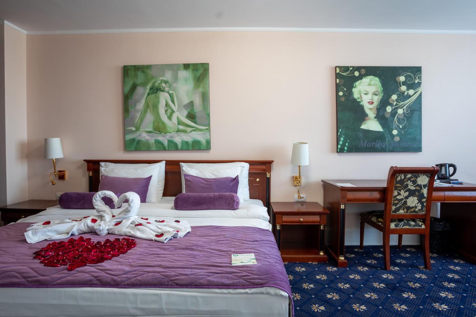 A Hoteli - Hotel Sloboda Шабац Экстерьер фото